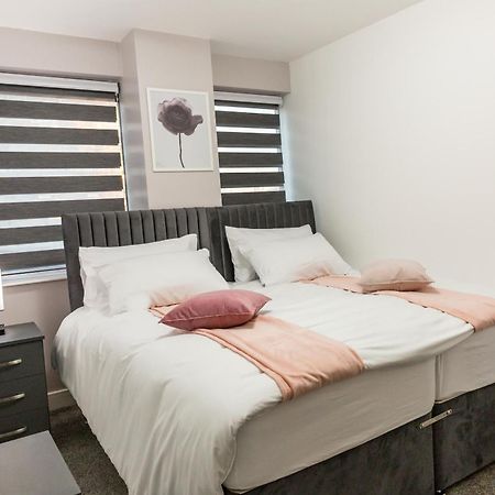 Sweet Stay, 2 Bed Apartment Бирмингам Екстериор снимка
