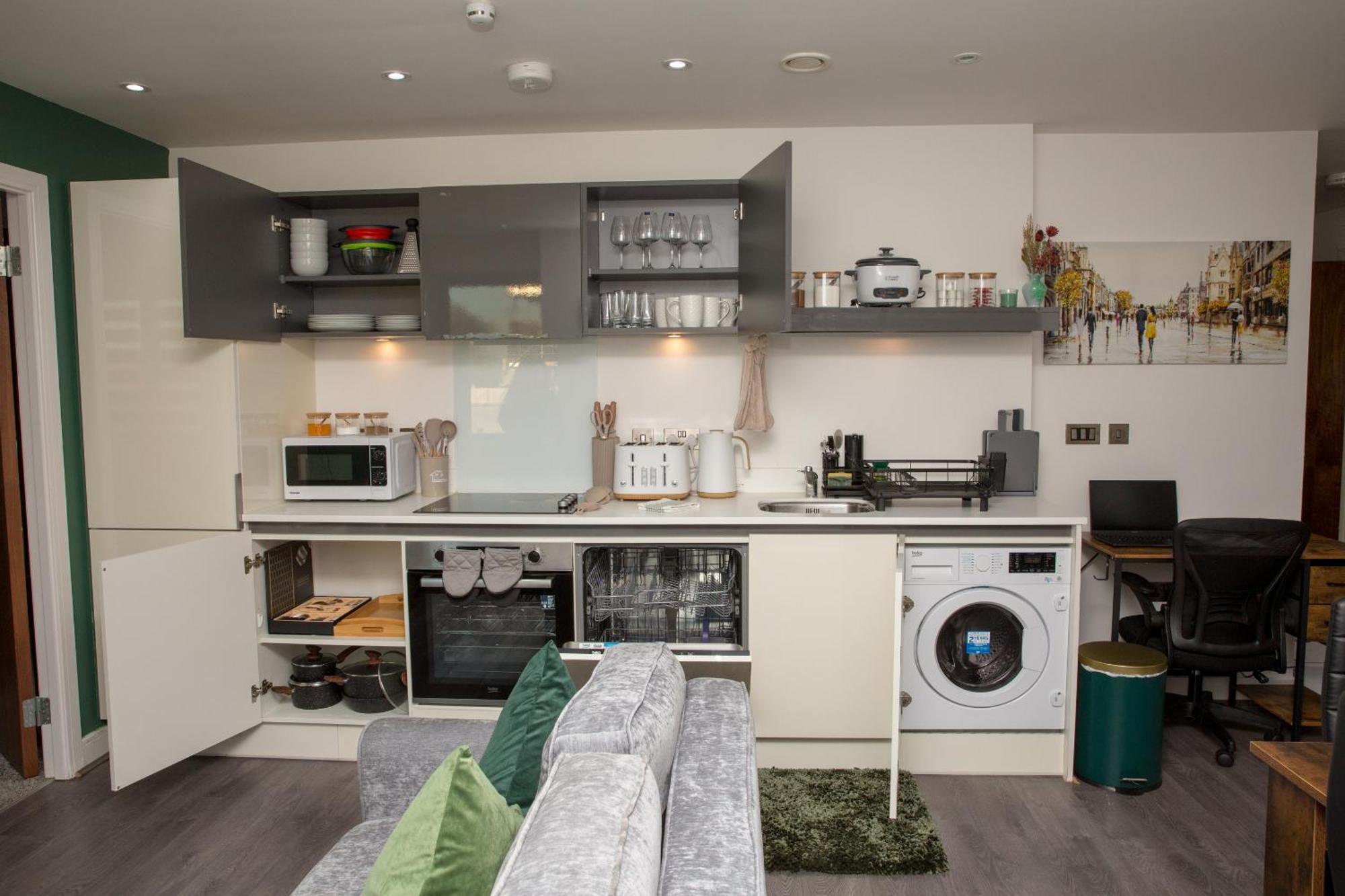 Sweet Stay, 2 Bed Apartment Бирмингам Стая снимка