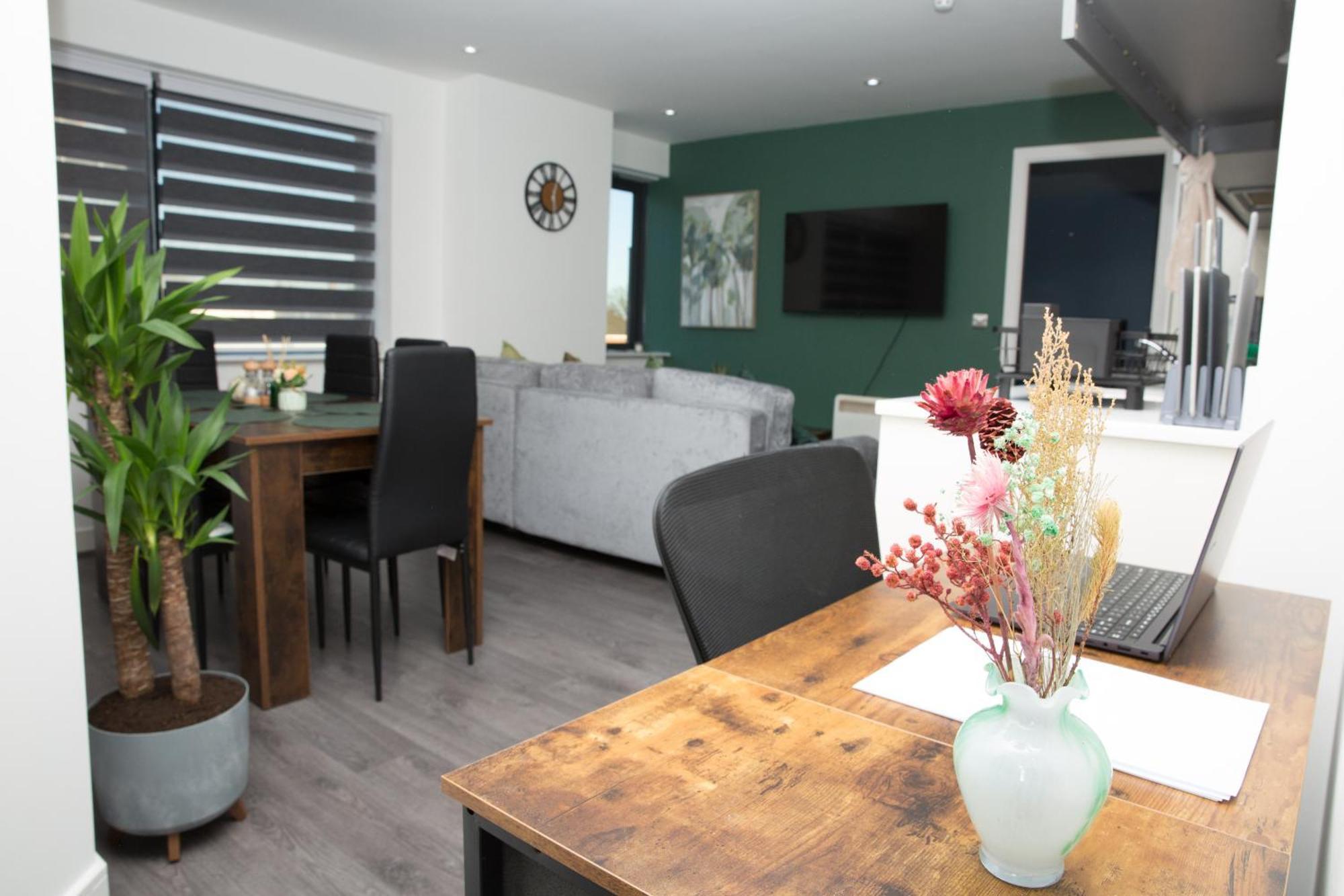 Sweet Stay, 2 Bed Apartment Бирмингам Стая снимка