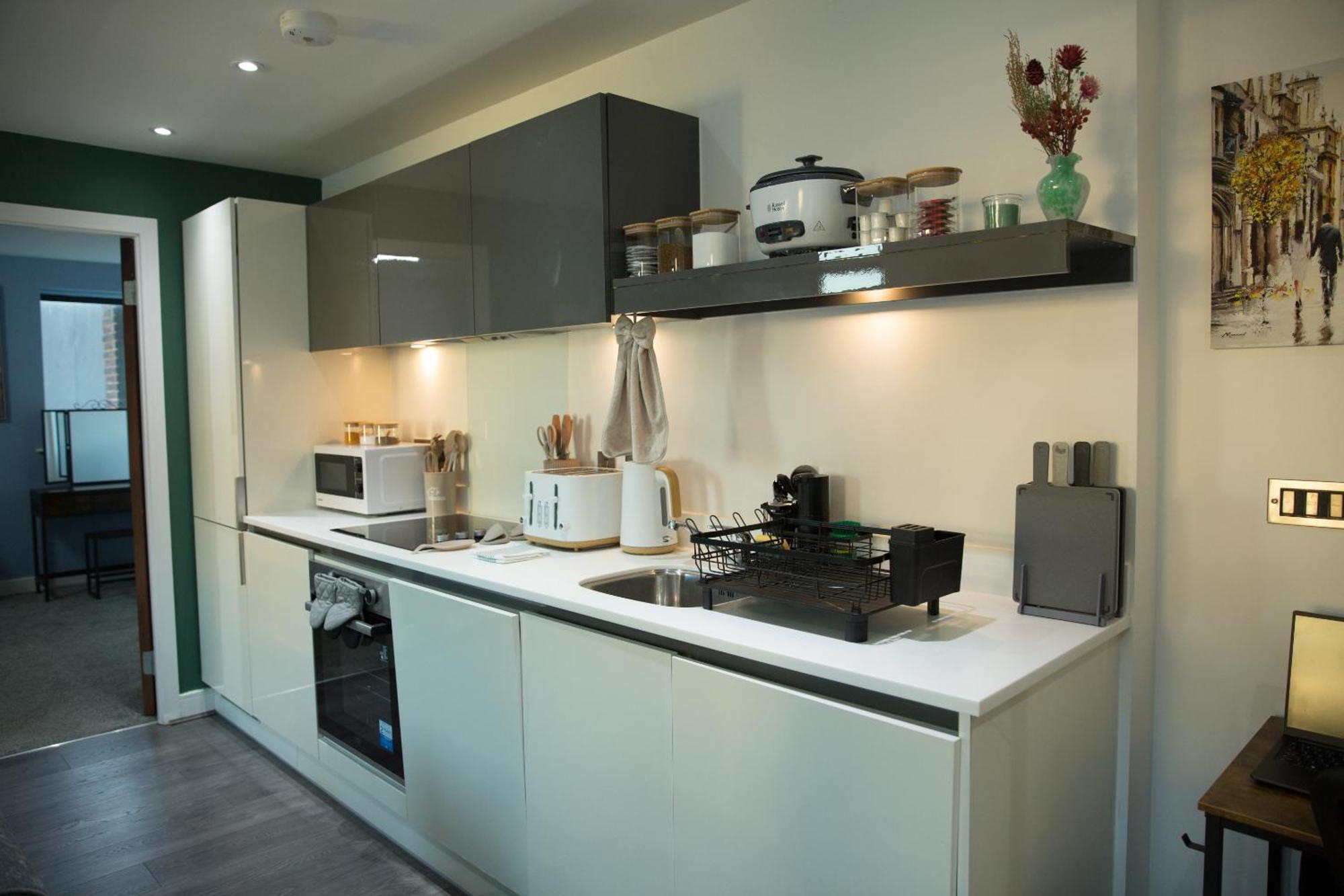 Sweet Stay, 2 Bed Apartment Бирмингам Екстериор снимка