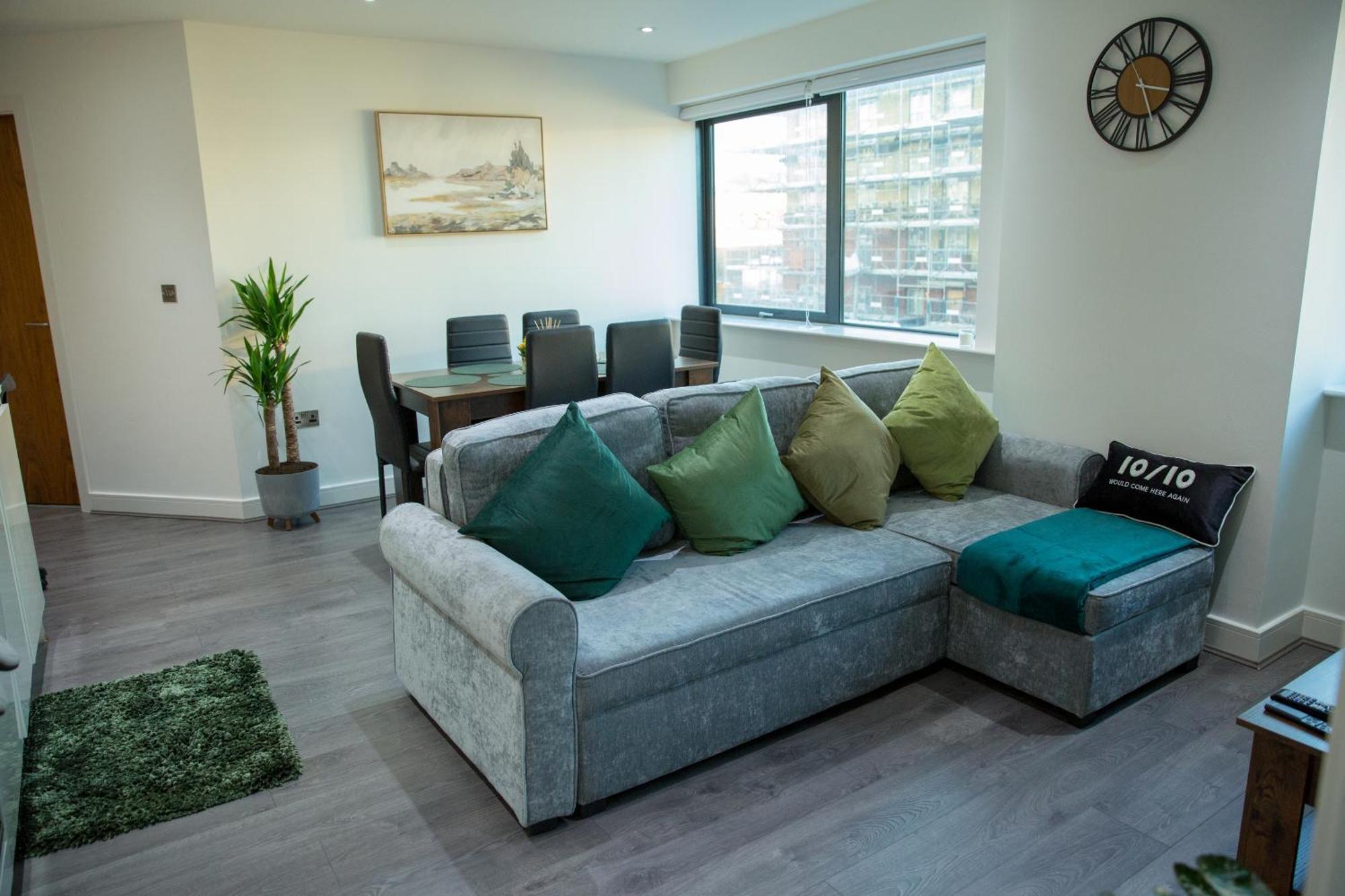 Sweet Stay, 2 Bed Apartment Бирмингам Екстериор снимка